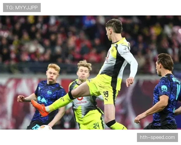 多特蒙德高位逼抢失效，中场失控问题显现，争冠形势面临考验